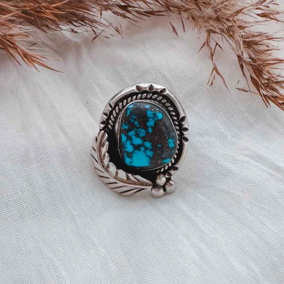 Jewelry - Vintage dark blue turquoise statement ring